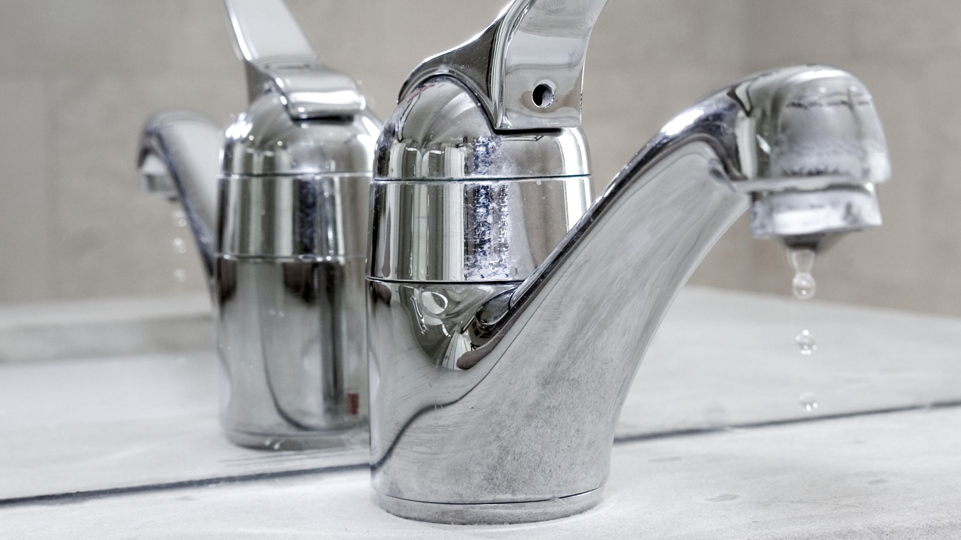 toilet sink tap water